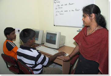 ASCT_Pictures_students working on computers